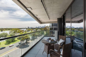 Lakeside Lookout - Modern Living with Majestic Views